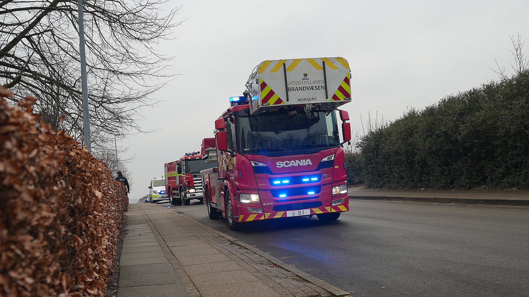 Mindre brand i forladt industribygning TV2 Østjylland