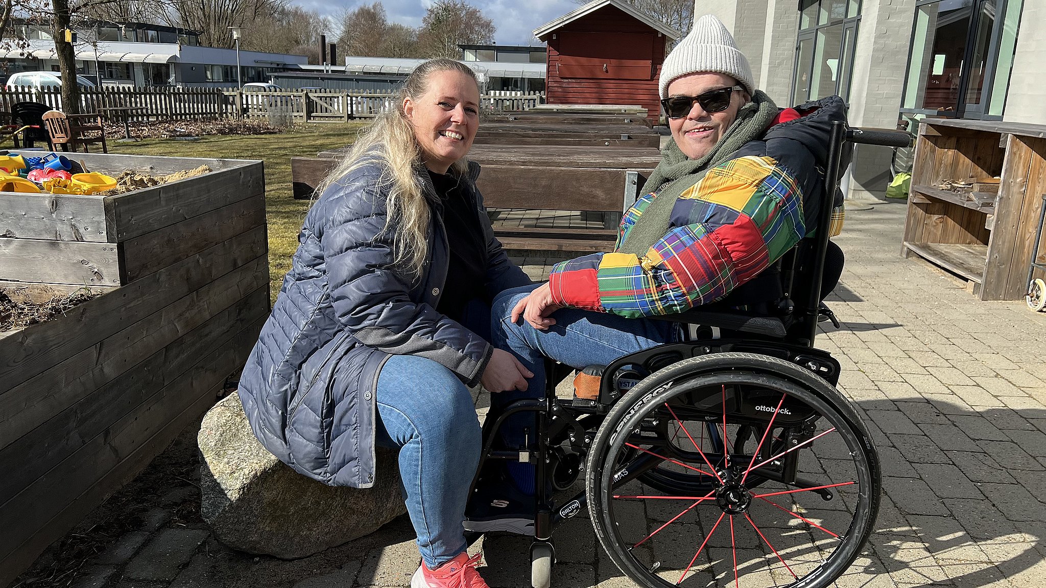 Hold sammen med Nyttig overskud Sygefravær stiger markant: Ann er aldrig syg, men hun mærker det tydeligt |  TV2 Østjylland