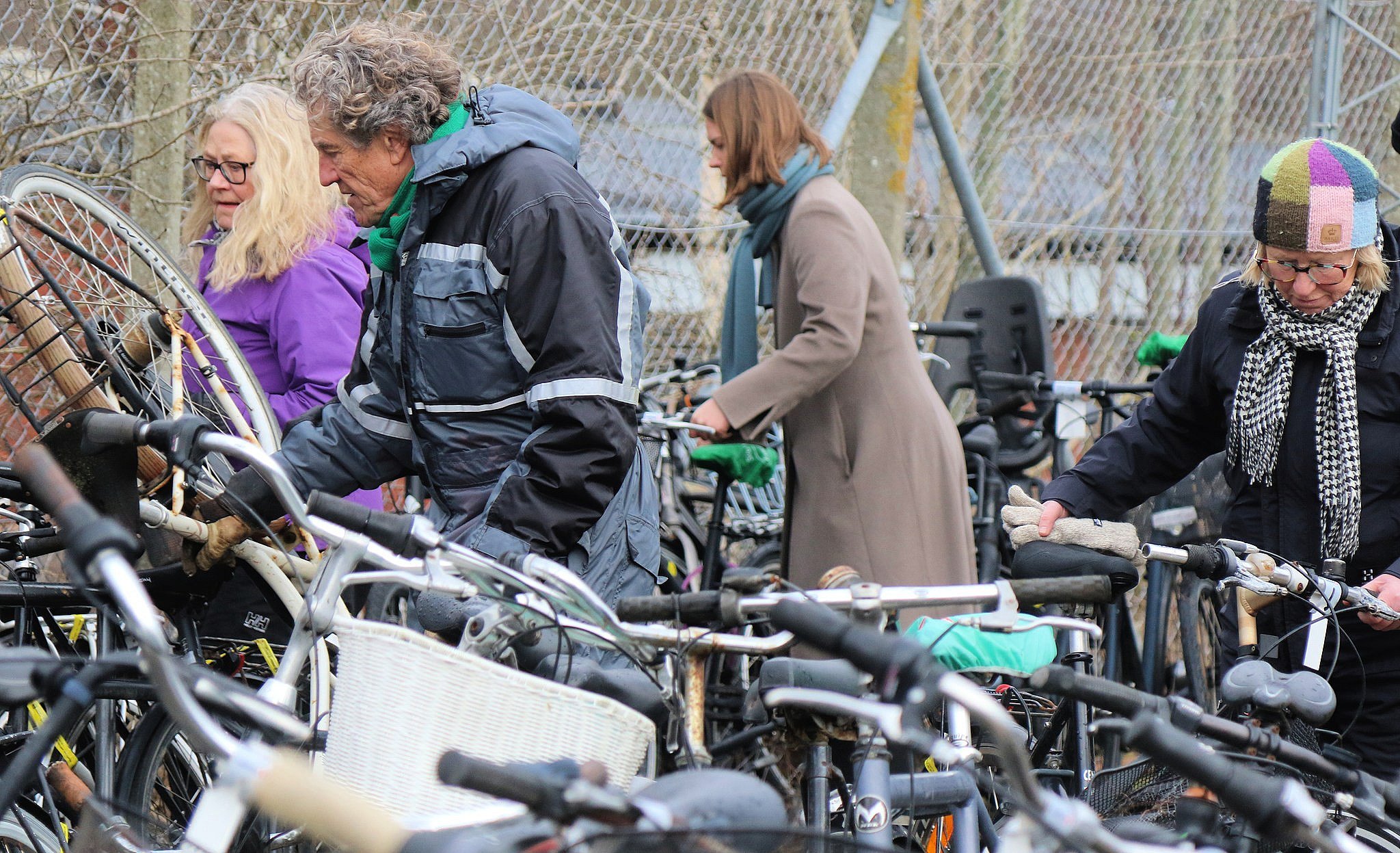 Stikke ud Elektriker Børnepalads Ejerløse cykler sendes til Ukraine | TV2 Østjylland
