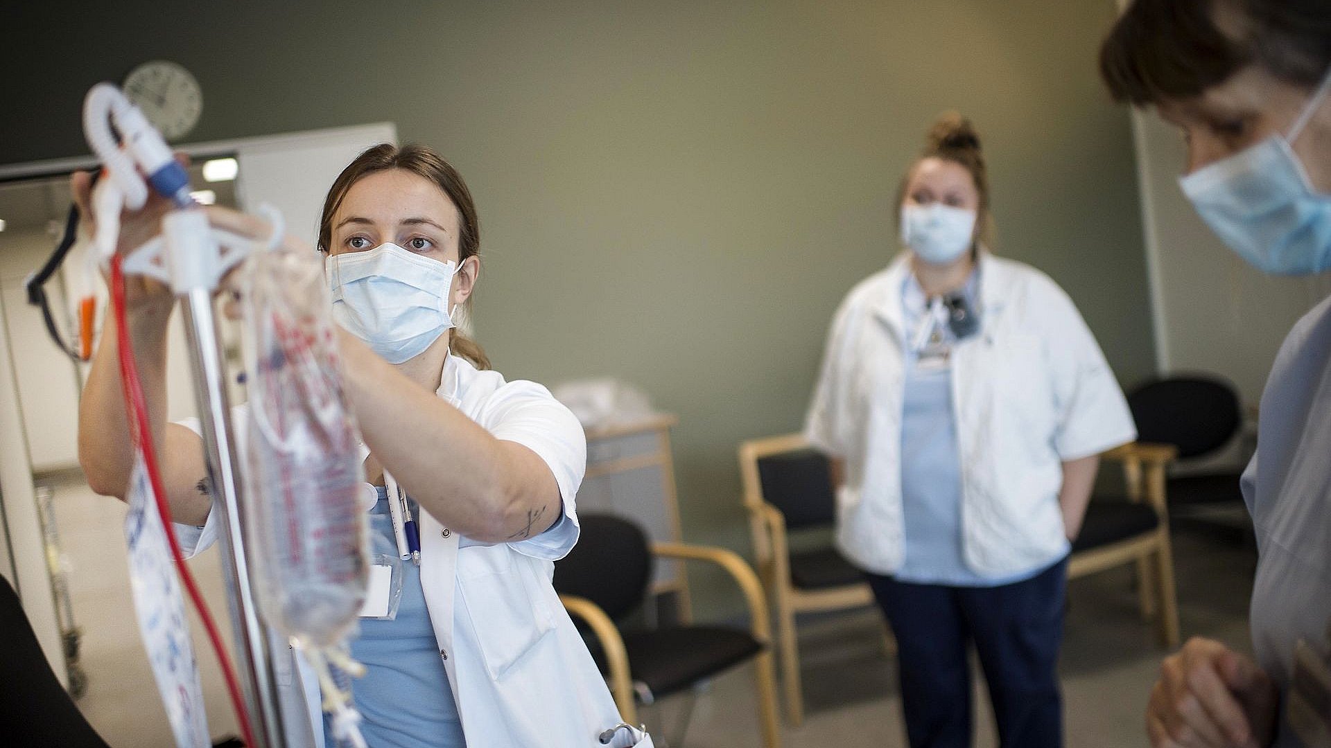 Aldrig før har hospitalerne manglet så mange | TV2 Østjylland