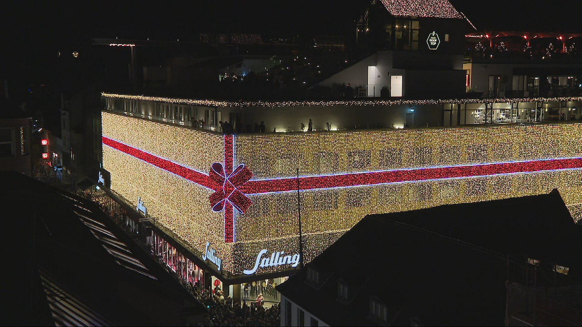 VIDEO: Ikoniske julelys bliver tændt TV2 Østjylland