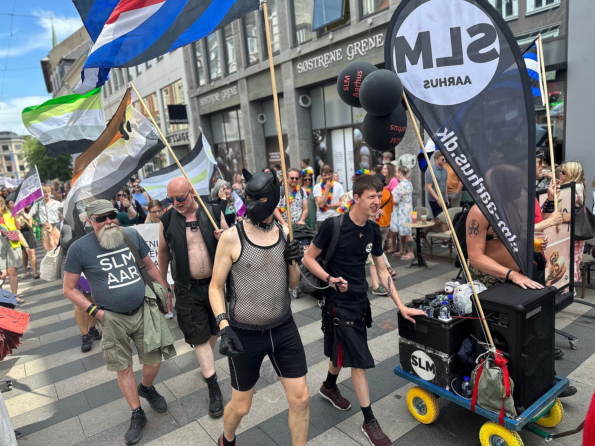 væske salat Saucer Se billederne: Pride slår sin egen rekord | TV2 Østjylland