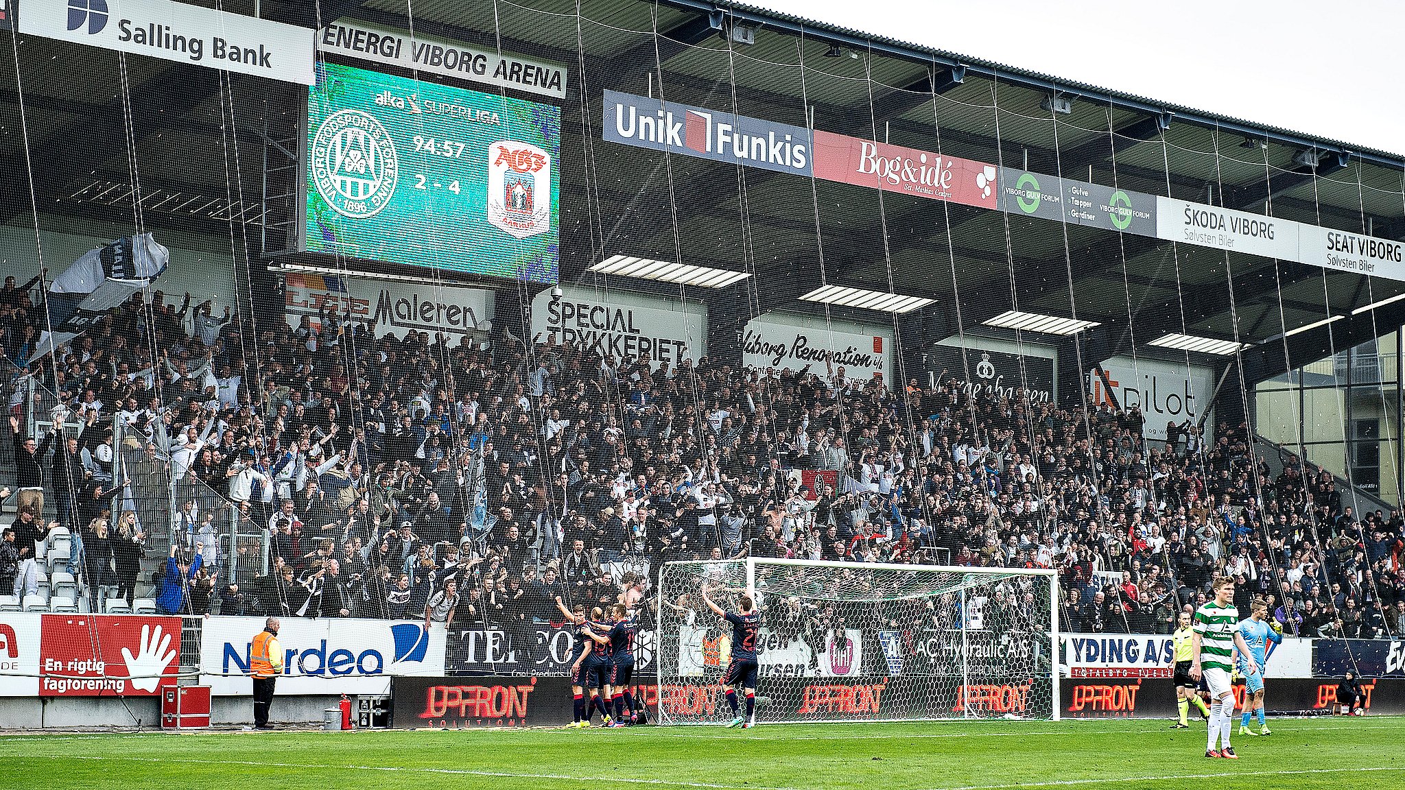 AGF og halverer prisen for udebanefans TV2 Østjylland