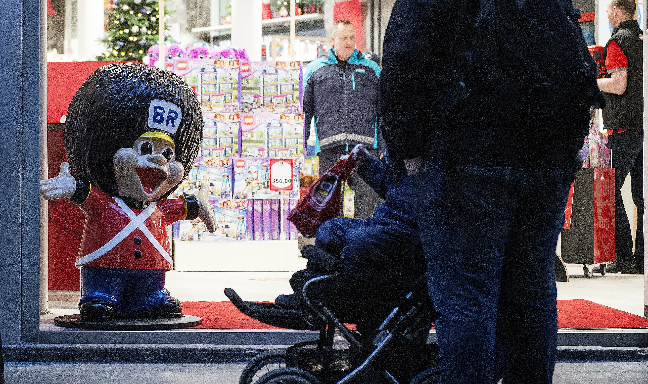 dramatisk navneord overskud BR og Toys'R'Us holder stort udsalg i januar efter konkurs | TV2 Østjylland