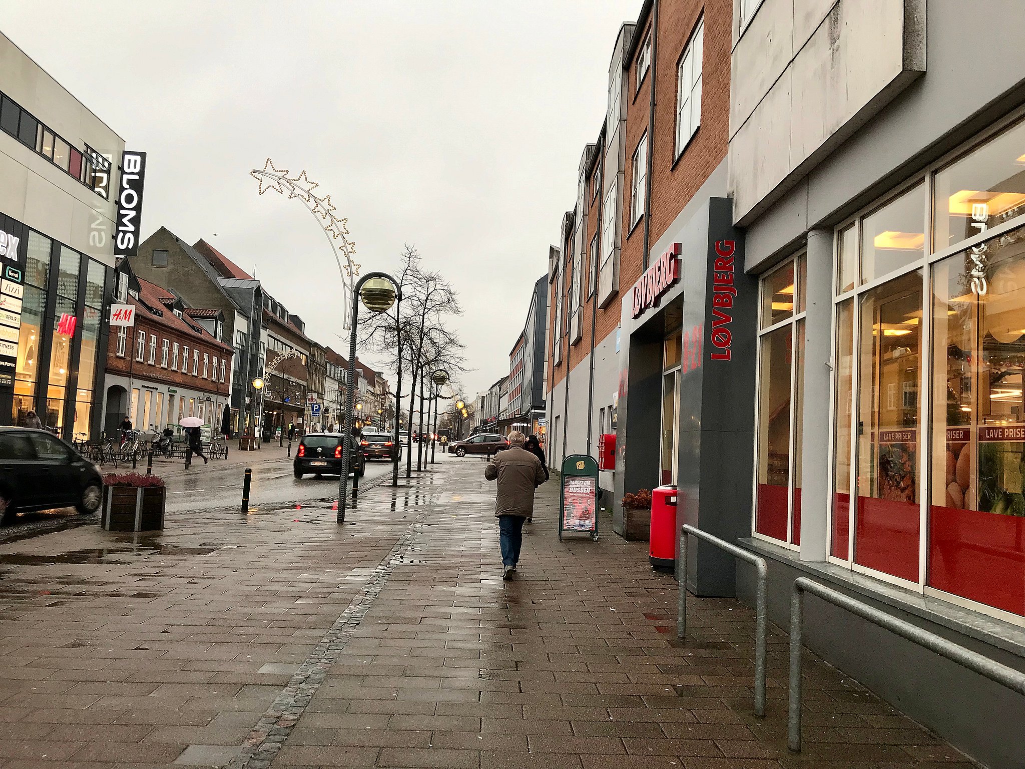 Garderobe Gør gulvet rent mister temperamentet Historisk købmandsbutik lukker og slukker | TV2 Østjylland