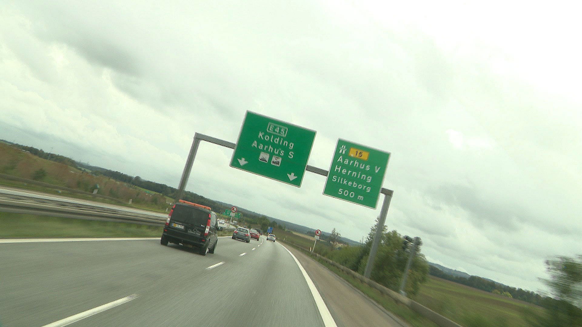 bang Tilkalde vægt Lyset blev slukket på de østjyske motorveje: Nu gælder det resten af landet  | TV2 Østjylland