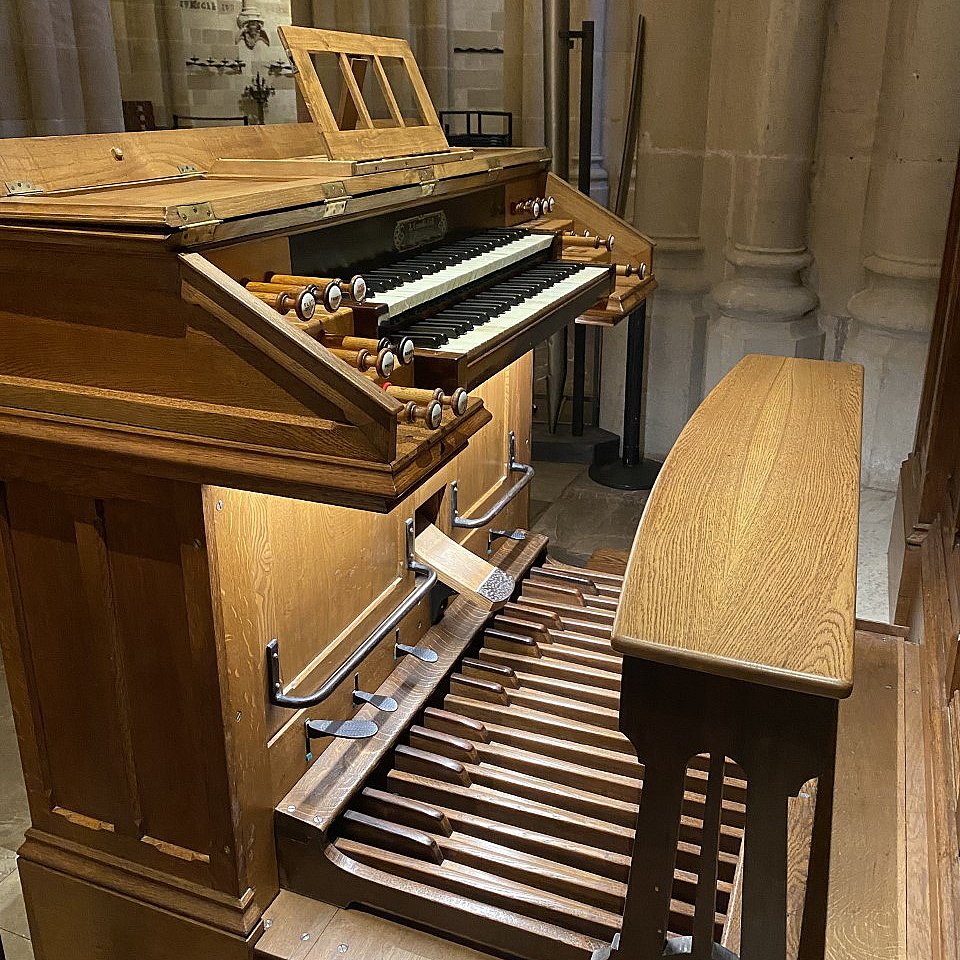 Aarhusiansk organist spiller ikonisk | Østjylland