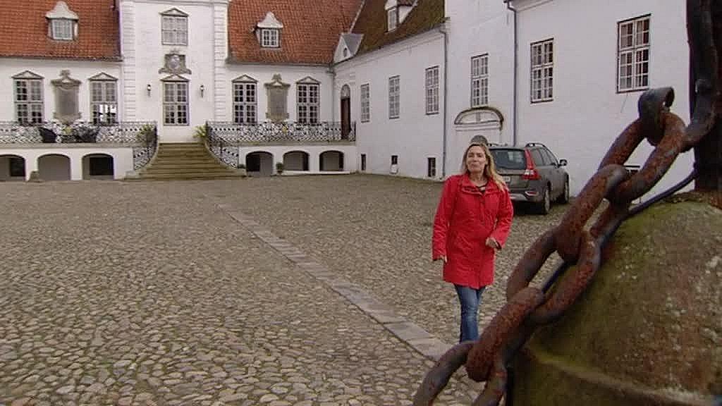 hjælpe kindben Pligt Bidstrup Gods - Gods og Gummistøvler | TV2 Østjylland