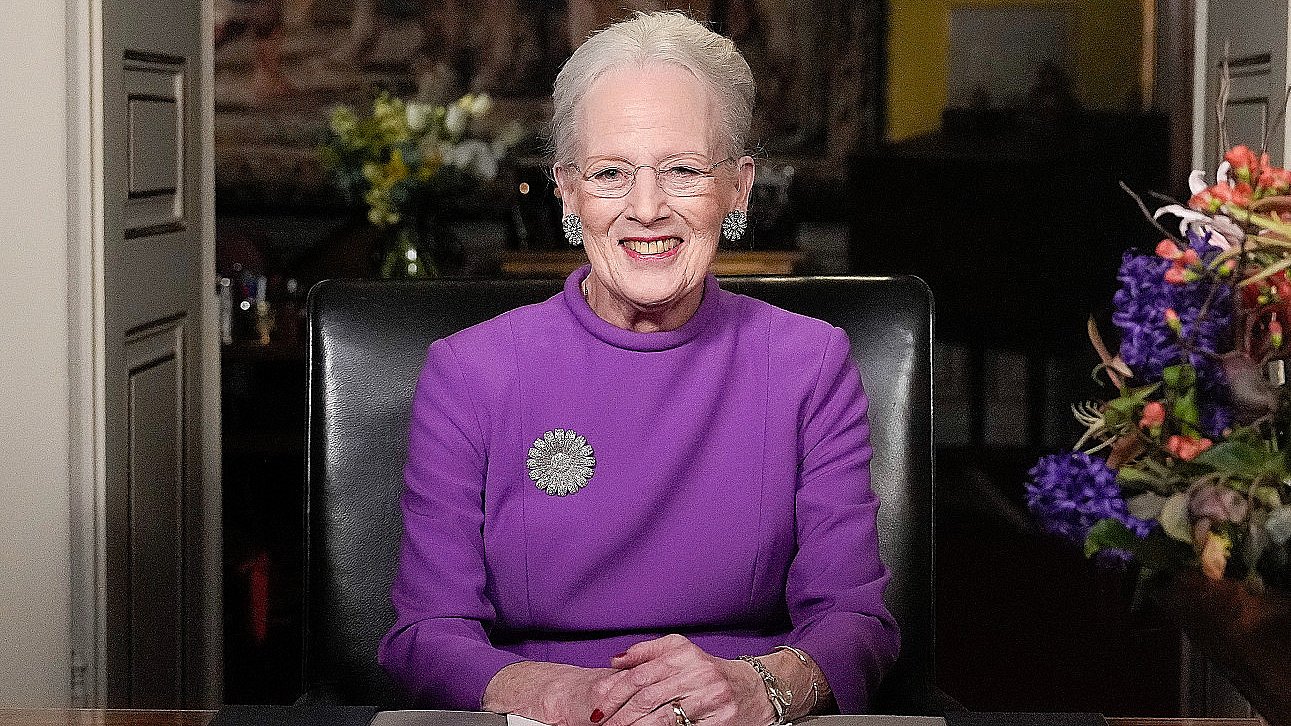 Dronning Margrethe Abdicerer Træder Tilbage 14 Januar Tv2 Østjylland 