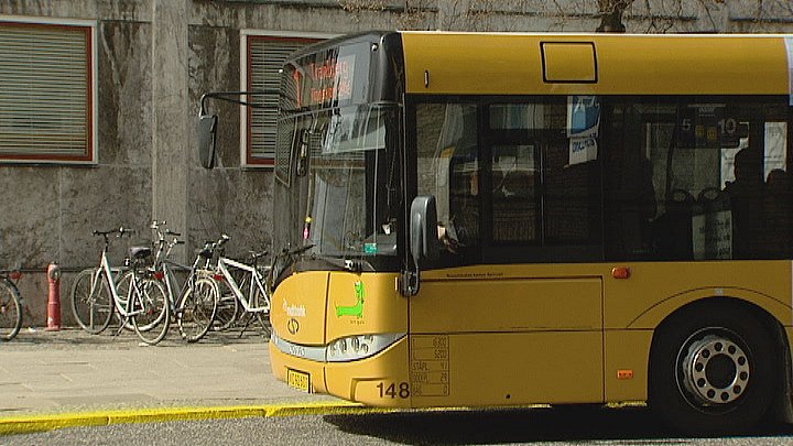 effektivt Rasende sum Vil stoppe mobilsnak i busserne | TV2 Østjylland