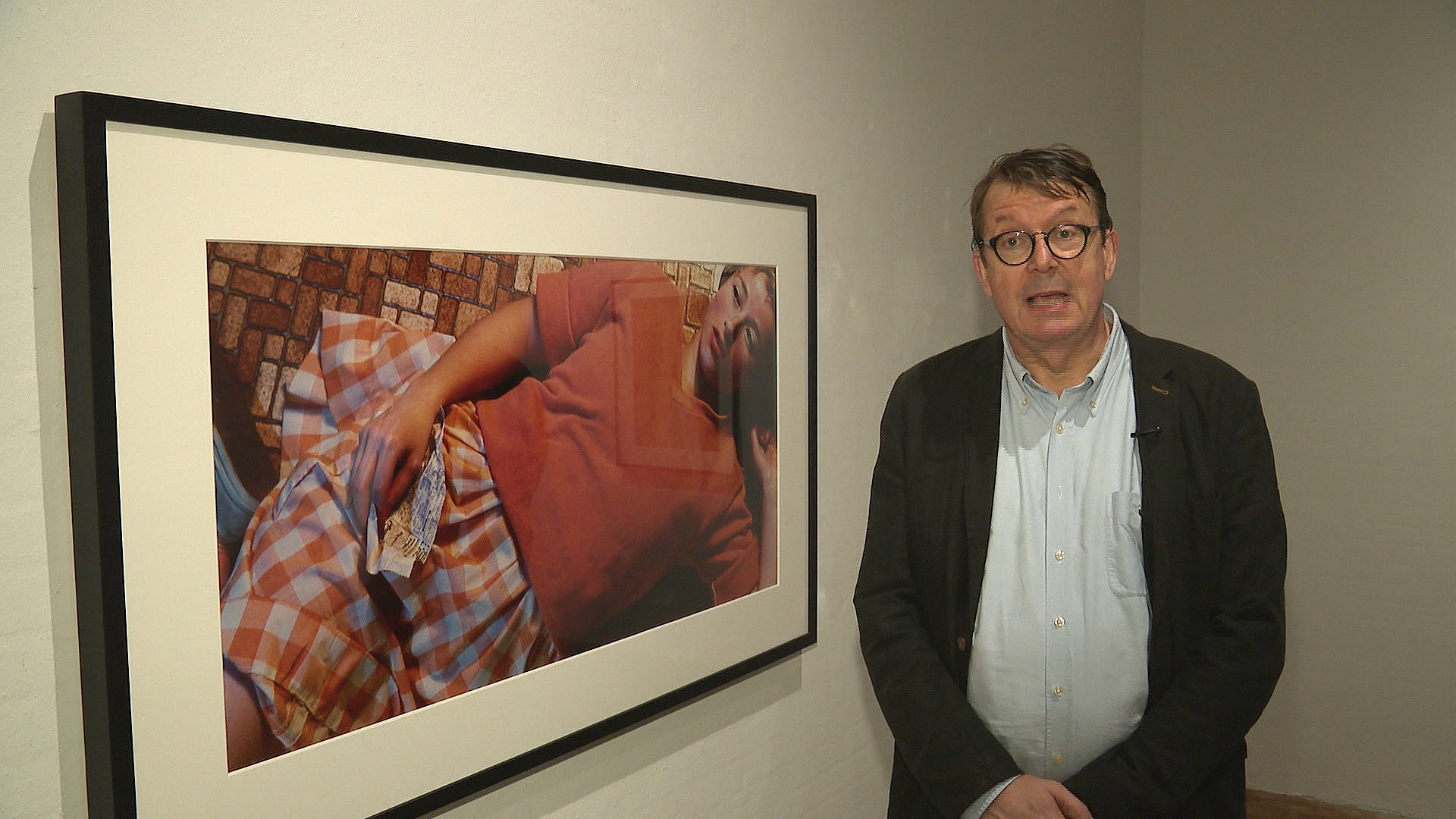 Verdens Dyreste Fotografi Bliver Udstillet På Museum Jorn| TV2 Østjylland