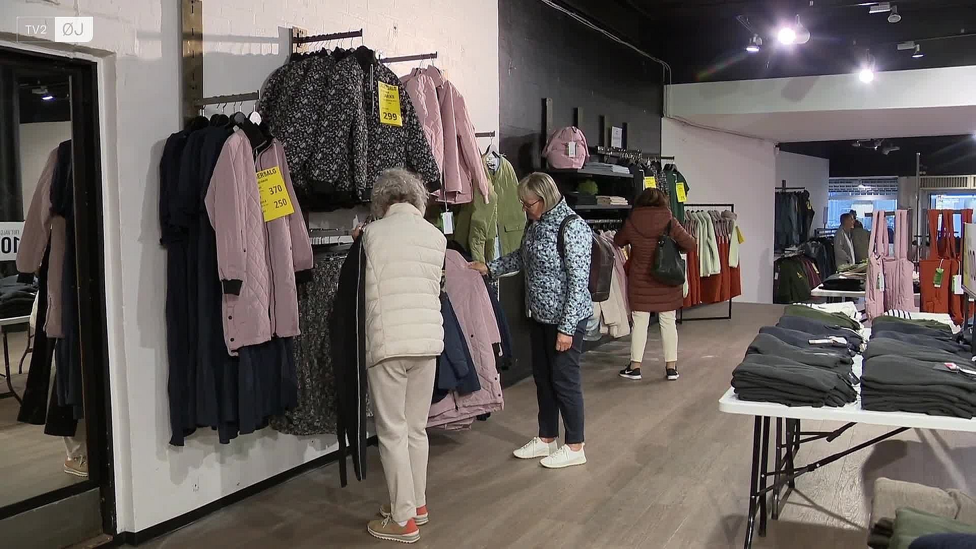 tomme butikker: Kasper går mod strømmen | TV2 Østjylland