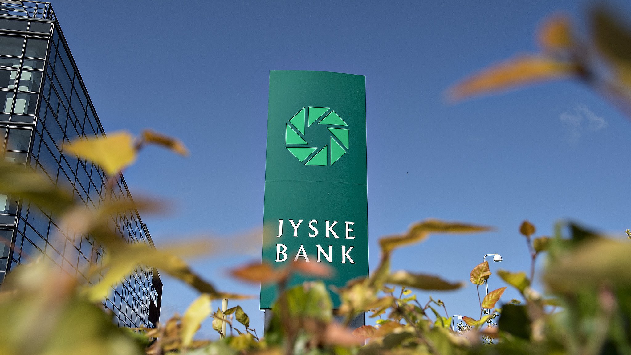 Jyske Bank fortsætter med at opkræve for meget gæld TV2 Østjylland
